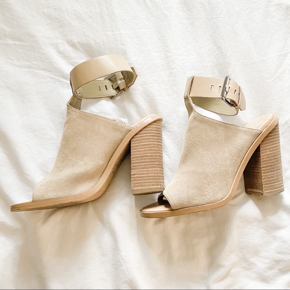 Marc Fisher Veshi Heel Sandals